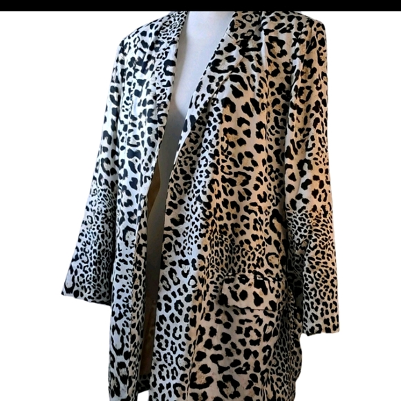 Chico's women's animal print blazer sz medium/2 - Picture 3 of 7